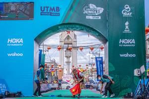 BIB: 350
                            <button type="button" onclick="openModal(21771629)" class="btn btn-primary btn-sm float-right btn-popup" data-toggle="modal" data-target=".modal-high-quality">
                        <i class="fas fa-shopping-cart"></i> Add to Cart
                    </button>
                                            <button type="button" onclick="isThisMe(21771629, true)" class="btn btn-success btn-sm float-right btn-popup btn-isme hidden" data-toggle="tooltip" data-placement="bottom" title="นี่คือรูปของคุณใช่ไหม คลิกที่นี่เพื่อเอาเข้าอัลบั้ม">
                        <i class="fas fa-plus"></i> Add to album
                    </button>
                    <button type="button" onclick="isThisMe(21771629, false)" class="btn btn-warning btn-sm float-right btn-popup btn-isnotme hidden">
                        <i class="fas fa-ban"></i> Remove from album
                    </button>